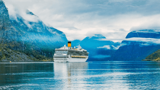 Cruise ship