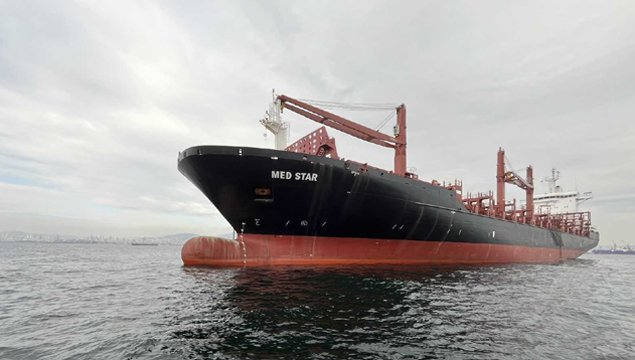 drugs found under the hull of a containership